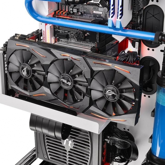 Taśma Thermaltake TT Premium PCI-E 3.0 x16 Extender - 300mm AC-045-CN1OTN-C1 (PCI-E x16 M - PCI-E x16 F; 0,30m; kolor czarny)